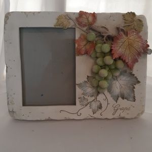 Tumbled Stone with Grapes Frame